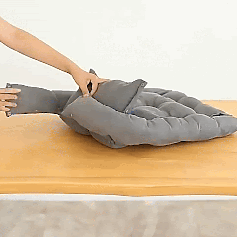 Pourquoi Choisir un Coussin Chien 622 pour Votre Compagnon?Votre chien passe près de 12 à 14 heures par jour à dormir. Un coussin de qualité n'est donc pas un luxe, mais une nécessité pour son bien-être. Les coussins de notre collection 622 offrent un soutien orthopédique exceptionnel qui aide à prévenir ou soulager les douleurs articulaire.